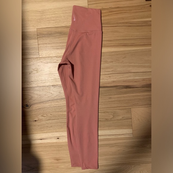 Nike dri fit high waisted leggings - Picture 2 of 3